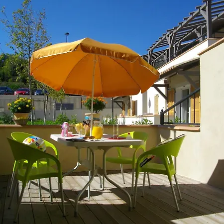 Aparthotel Garden & Mont-ventoux 4*